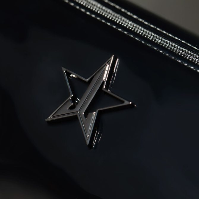 Large Black Travel Bag - Image 4